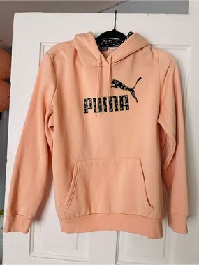 Puma Peach Pullover Hoodie with Camo Logo